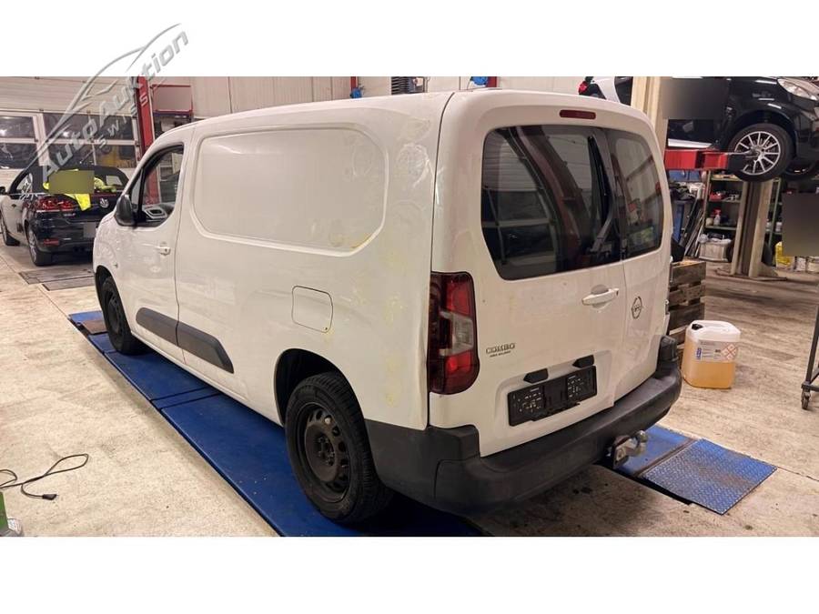 Opel Combo Cargo 2.4 t XL 1.2 Essentia S/S, 110 PS