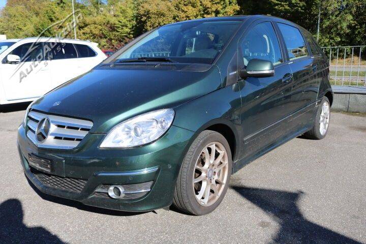 Mercedes Benz B 180 BluE