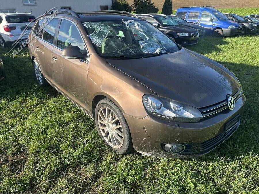 VW Golf Variant 1.4 TSI Team DSG 123 PS