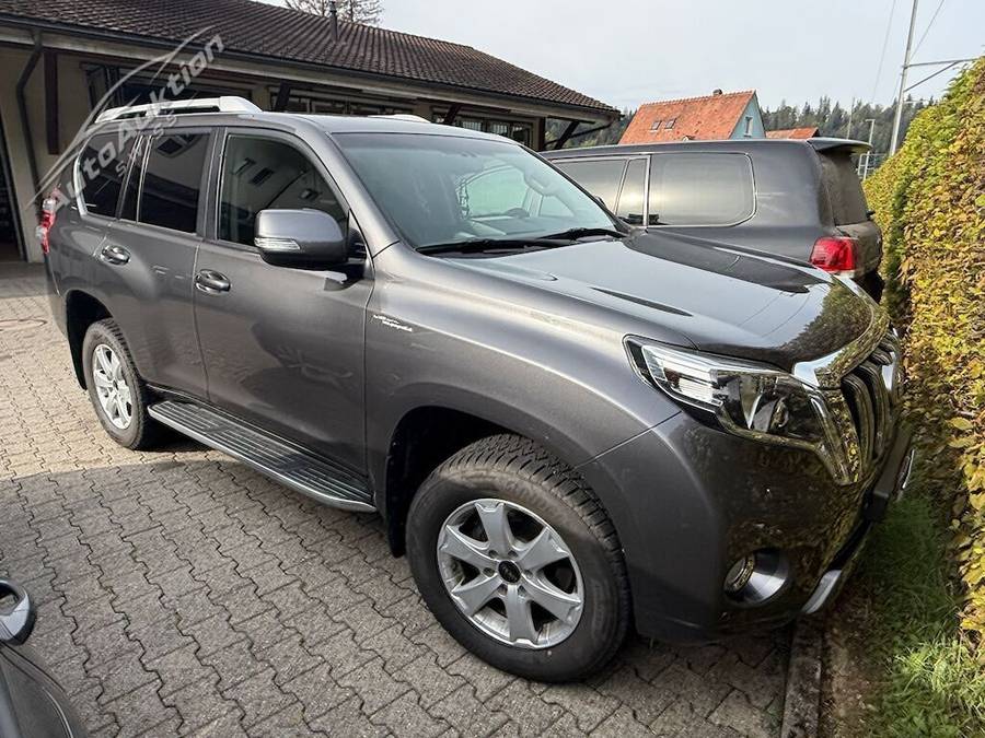 Toyota Land Cruiser 2.8 D-4D Sol 5-door Aut.