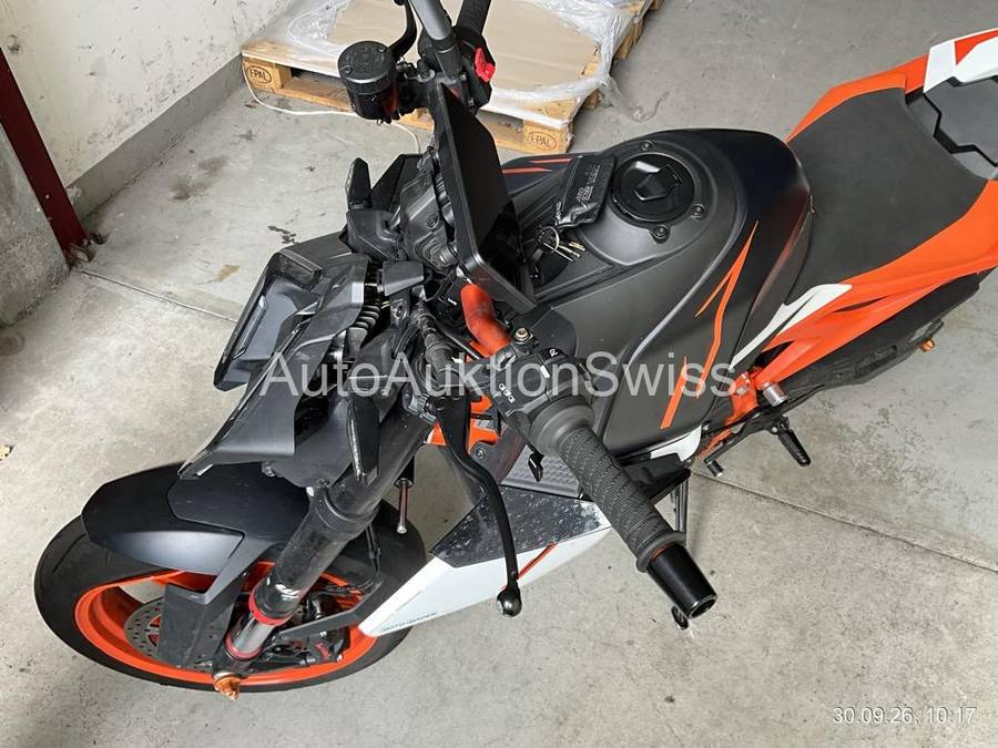 KTM 990 Duke R ABS, 128 PS