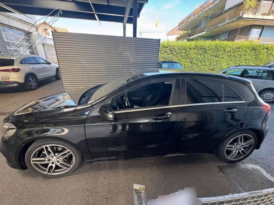 MERCEDES-BENZ A 200, 156 PS