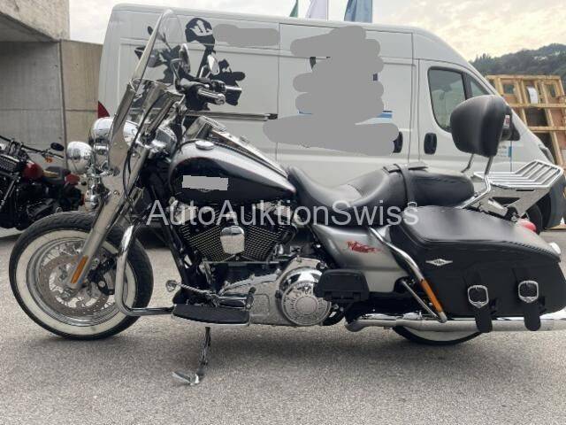 Harley-Davidson FLHRC 1690 Road King Classic ABS