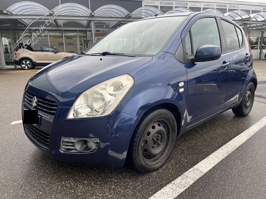 SUZUKI