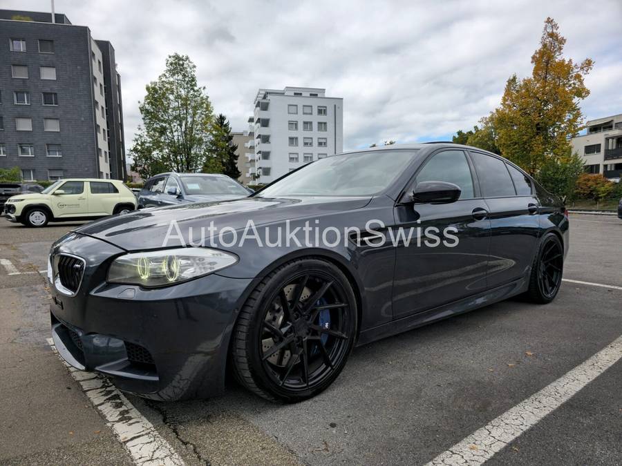 BMW M5 F10 560