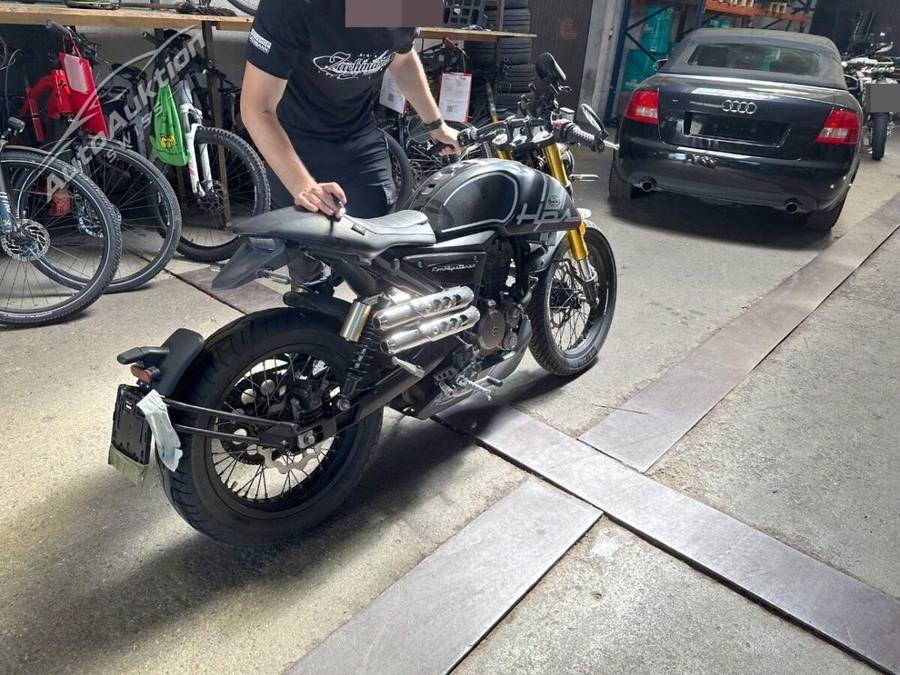 Mondial HPS 125, 14 PS
