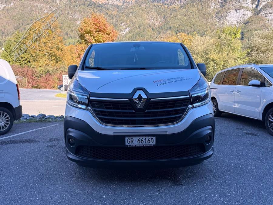 RENAULT Trafic