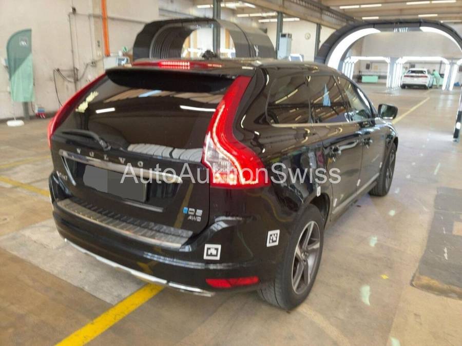 Volvo XC 60 D5 AWD 2.4, 215 PS