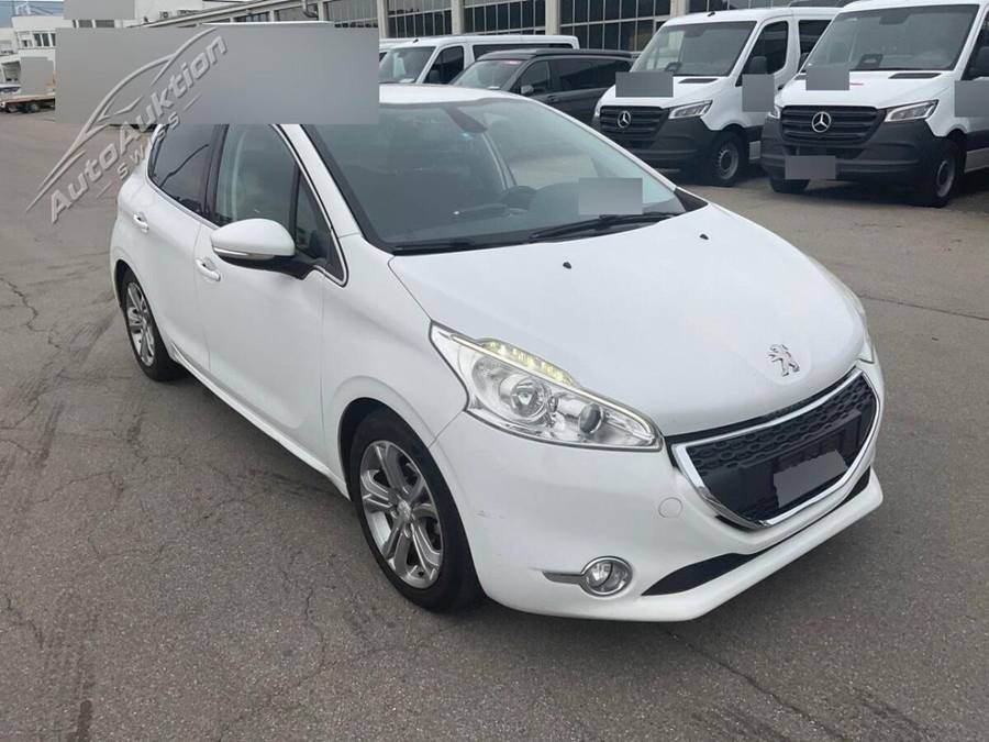 PEUGEOT 208 I 208 1.6 e-HDI Allure, 115 PS