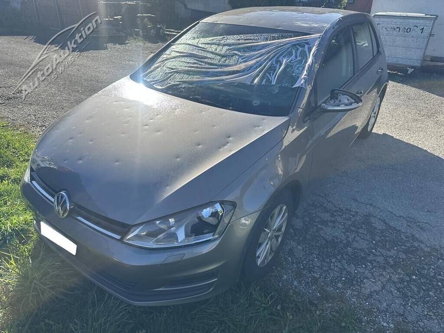 VW Golf VII 1.2 TSI Trendline 105 PS