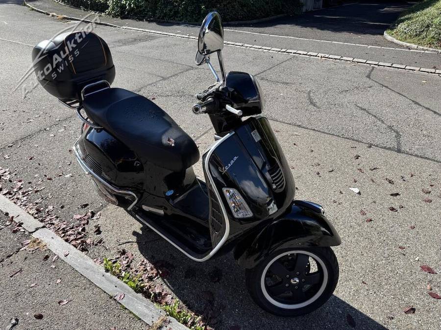 Piaggio Vespa 300 i.e.GTS Super