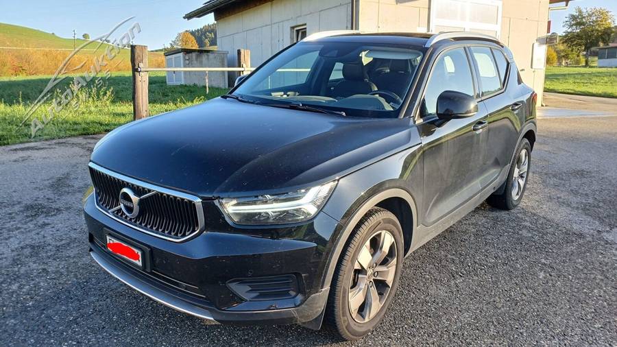 VOLVO XC40 T3