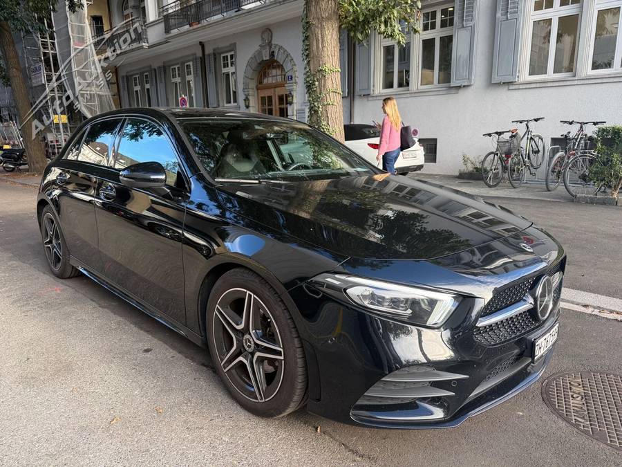 MERCEDES-BENZ A 180