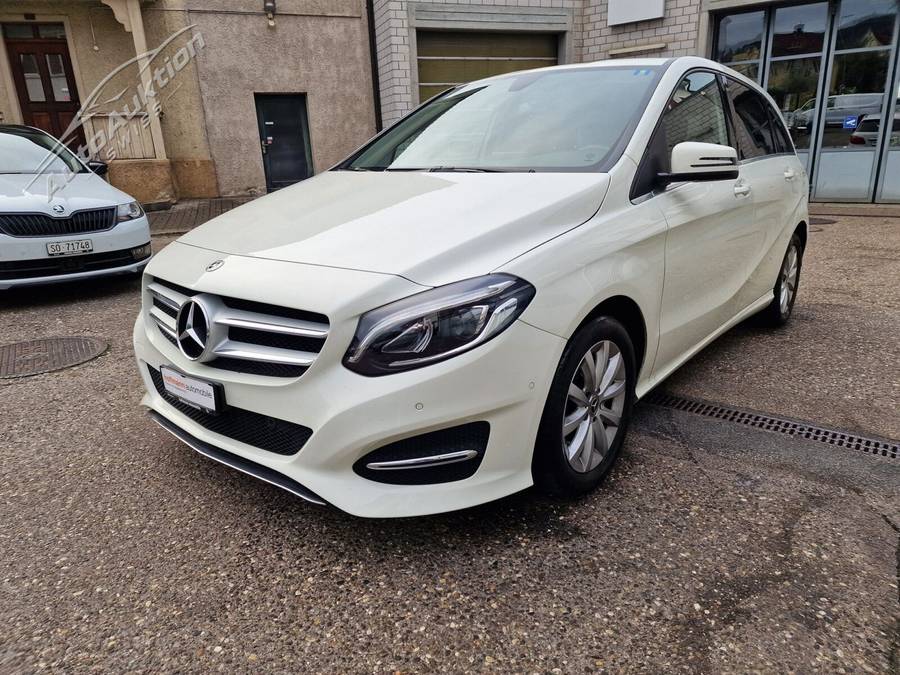 MERCEDES-BENZ B 220 4 MATIC