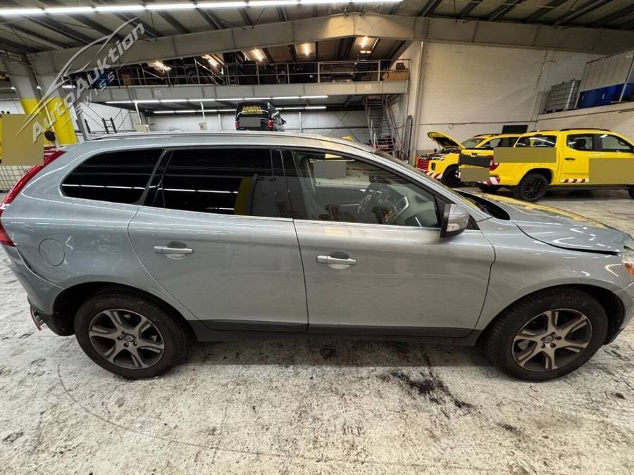 VOLVO XC60 D5 AWD Summum, 205 PS