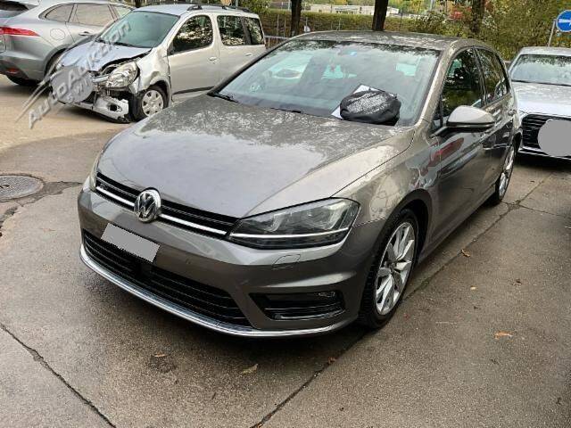 VW Golf VII 1.4TSI 5 1.4 TSI ACT Cup R-Line DSG