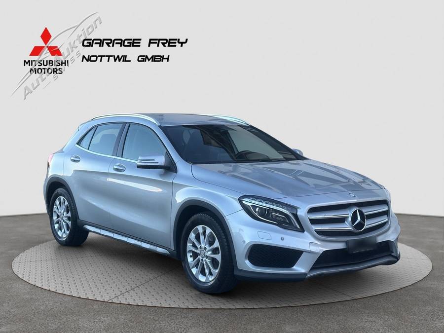 MERCEDES-BENZ GLA220 d 4m