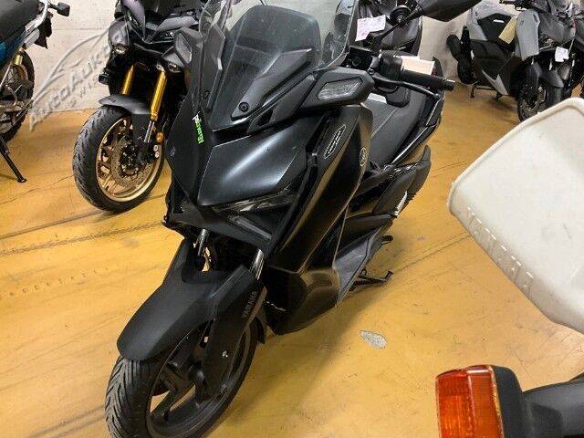 YAMAHA X-MAX 300 Scooter