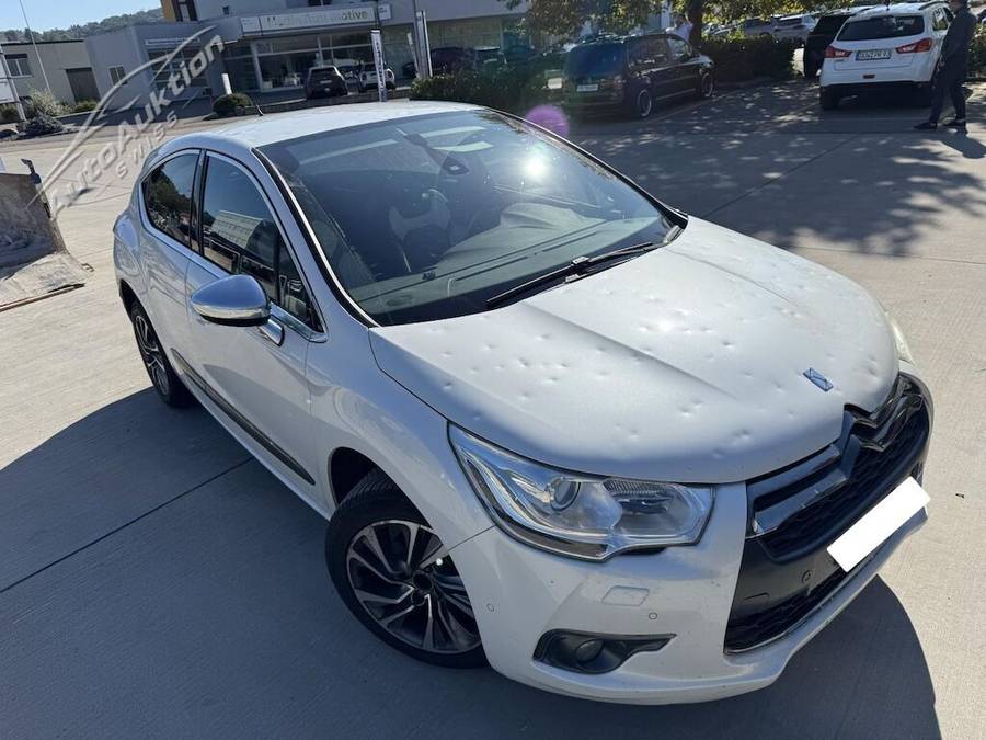 DS Automobiles DS4 1.6 HDi So Chic