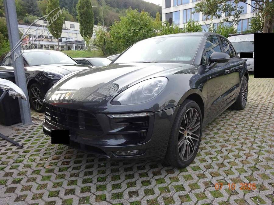 PORSCHE MACAN GTS