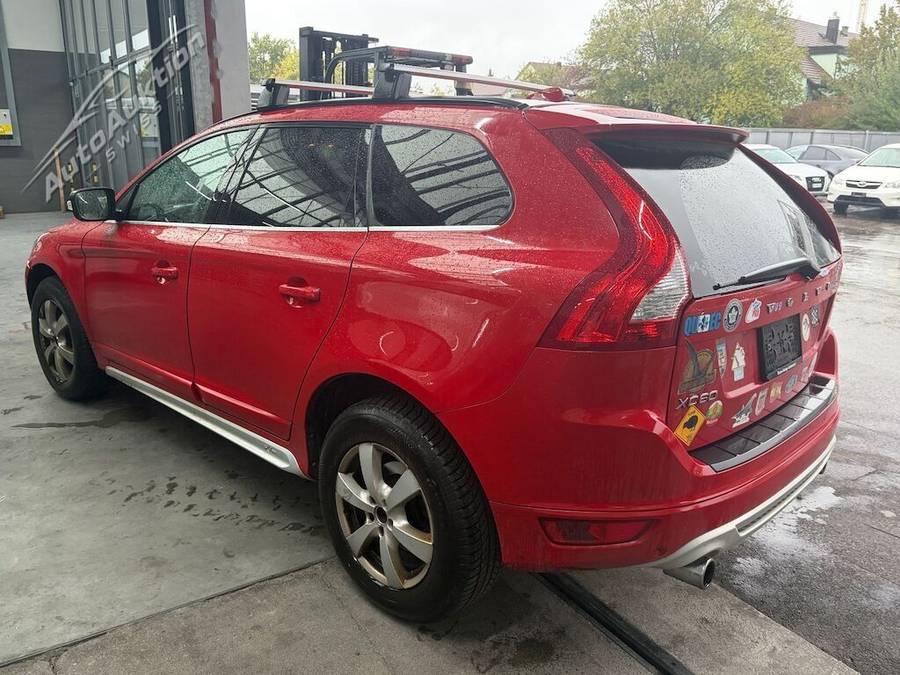 Volvo XC60 2.4 D5 R-Design AWD