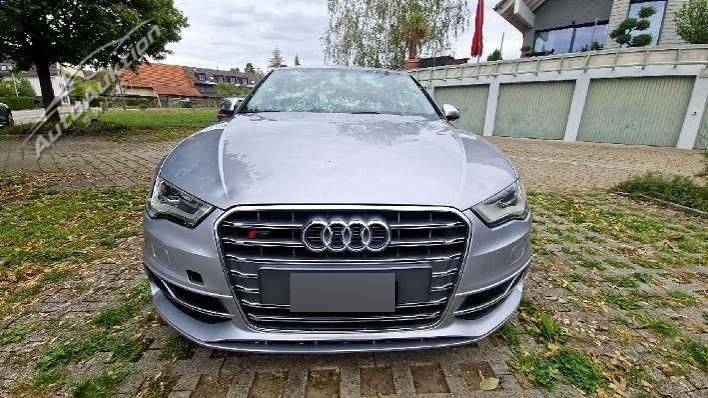 AUDI S3 2.0 TFSI quattro, 301 PS