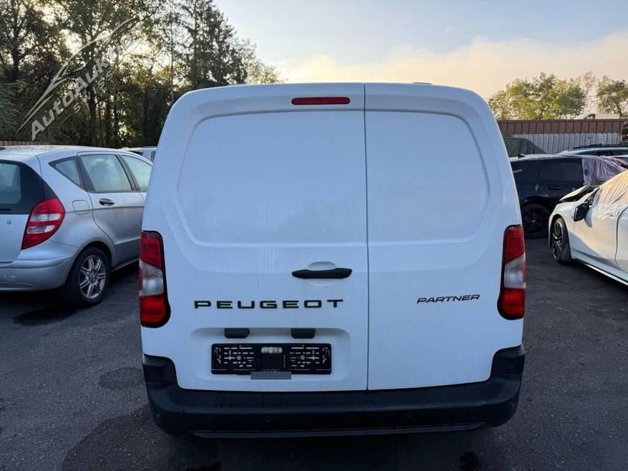 Peugeot Partner Kaw. 650 Standard 1.2 PureTech 110 S/S, 110 PS