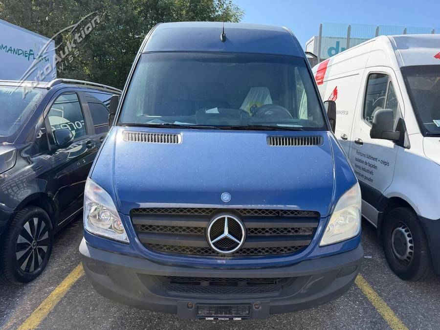 Mercedes Benz 311 CDI