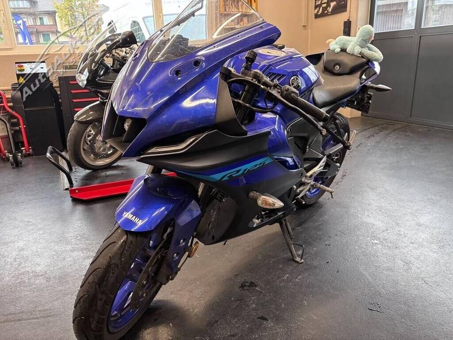 YAMAHA YZF-R 125 ABS