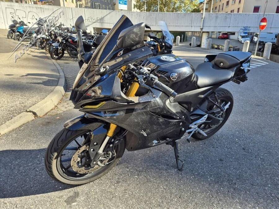 YAMAHA YZF-R 125 ABS