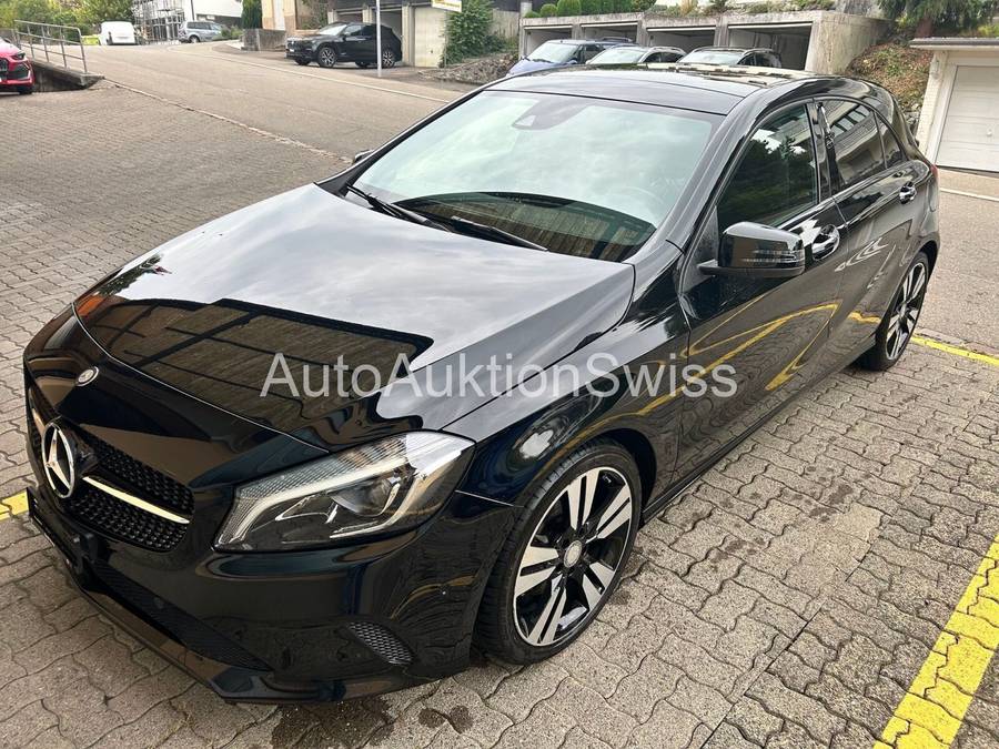 MERCEDES-BENZ A 200