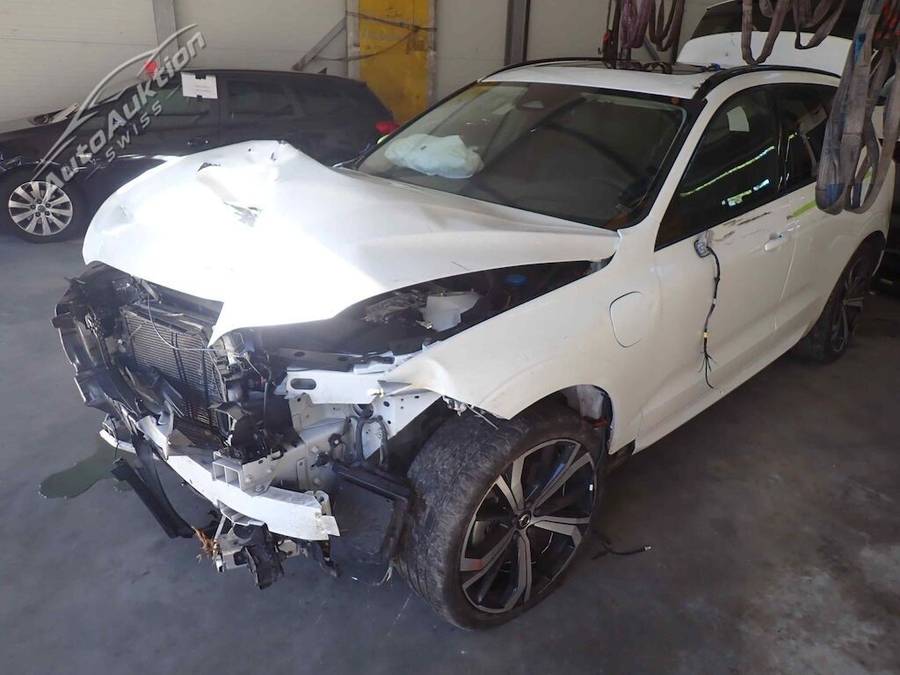 VOLVO XC60 T6 EAWD ULTIM DARK