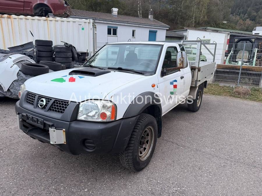 NISSAN NP300 Pick-Up