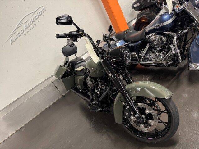 Harley-Davidson Road King Special (FLHRXS)