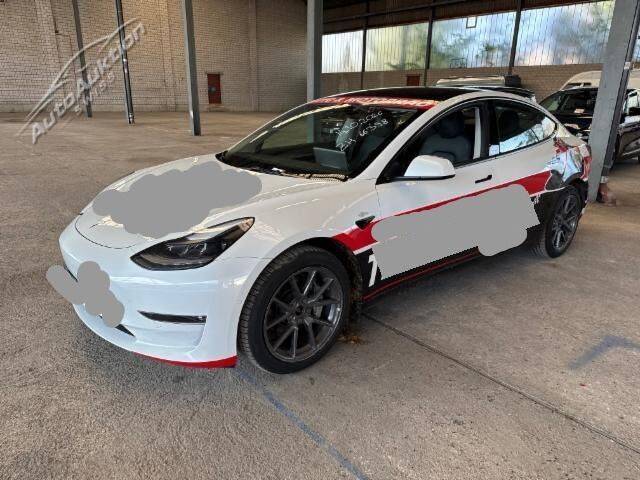 Tesla Model 3 Long Range D